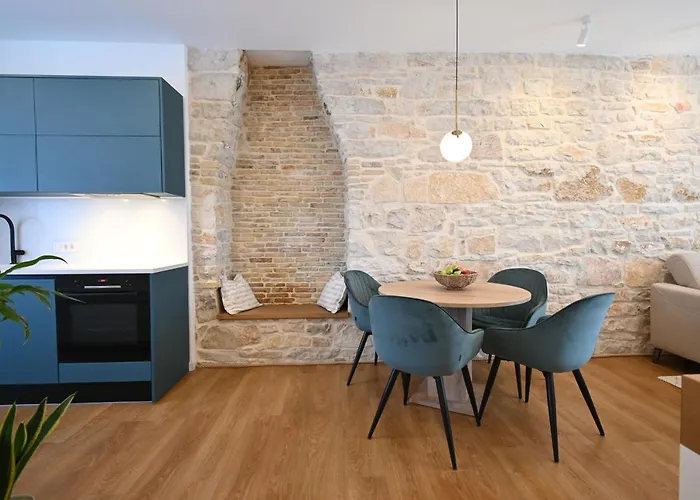 Apartment Summer Cave In Center