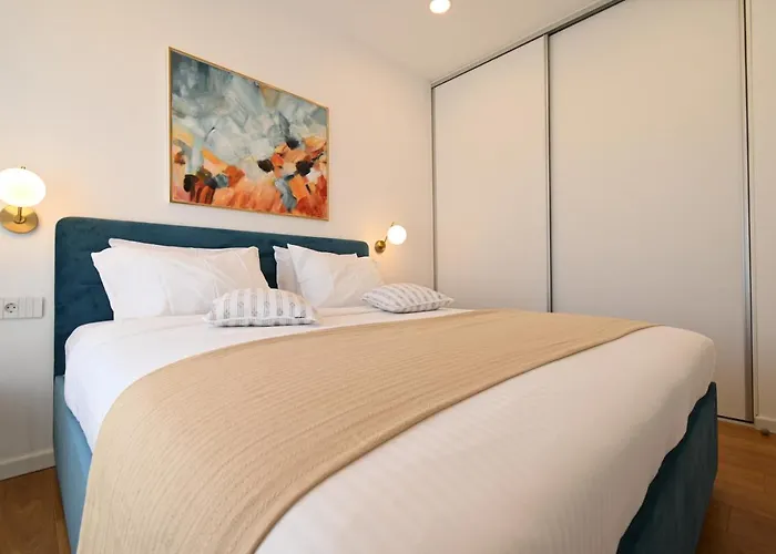 Summer Cave In Center Apartment *