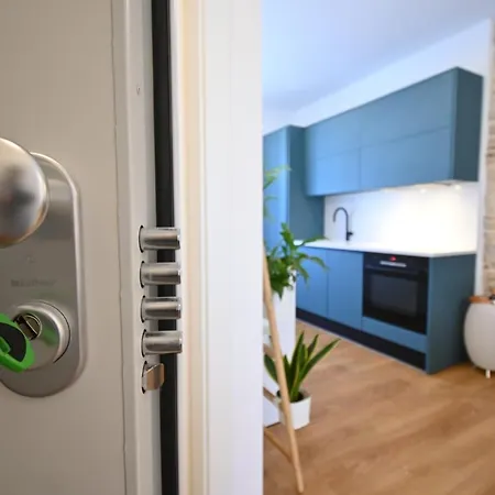 Διαμέρισμα Summer Cave In Center *