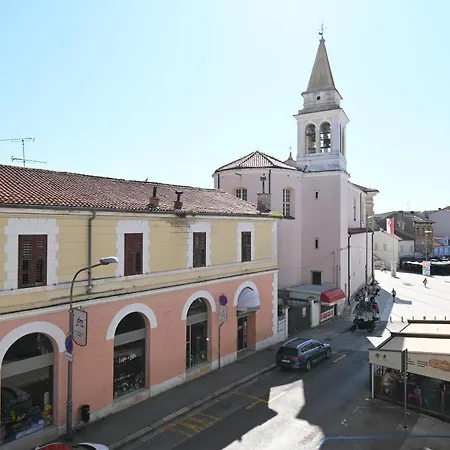 Lägenhet Summer Cave In Center
